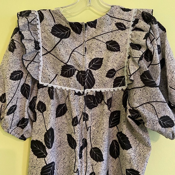 [SOLD] Puffed sleeve maxi dress - Picture 5 of 12